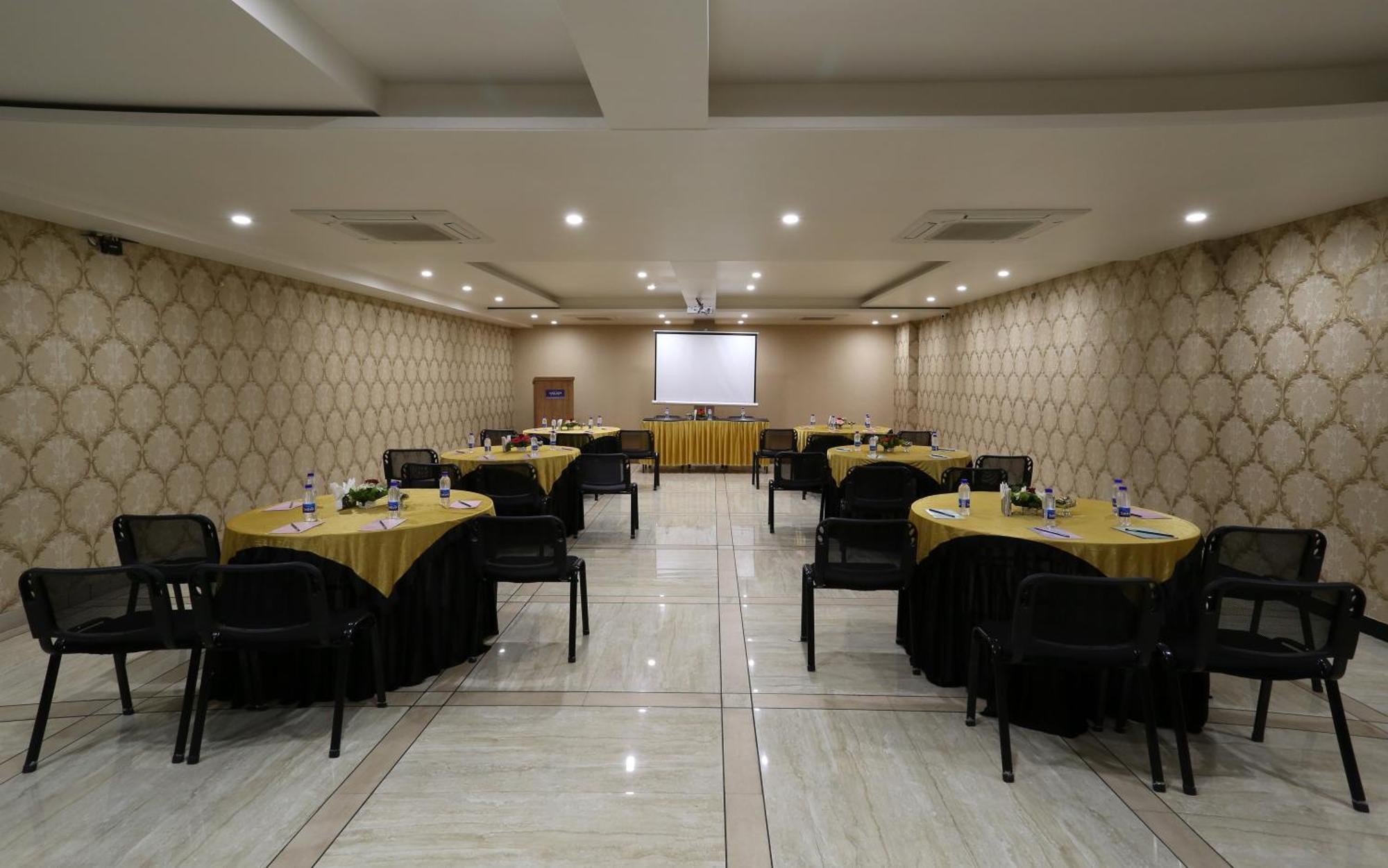 大凯拉什酒店 奥兰加巴德 外观 照片